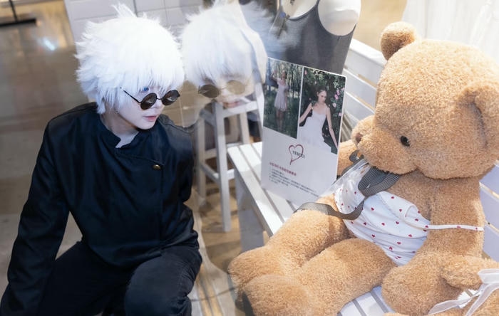 Hình cosplay Gojo đường nét tinh tế