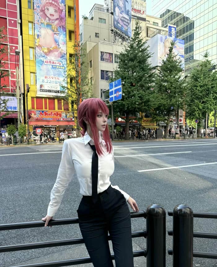 Hình cosplay Makima sexy cực táo bạo