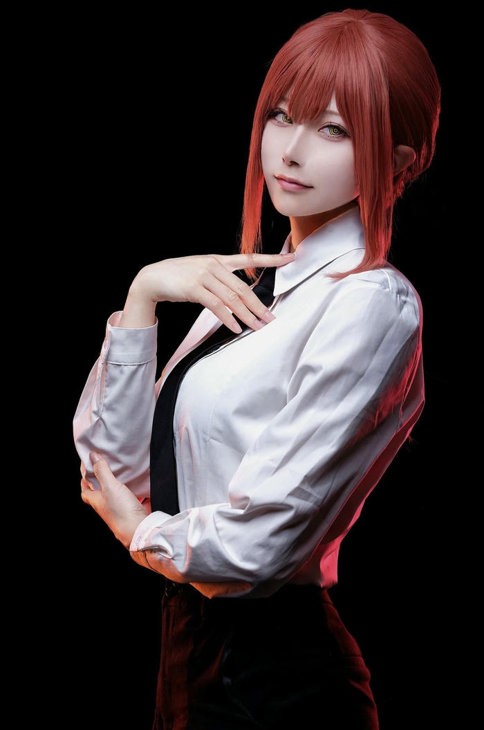 Hình cosplay Makima xinh đẹp ánh mắt