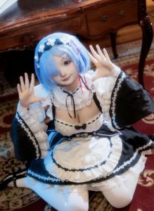 Hình cosplay rem đáng yêu quyến rũ