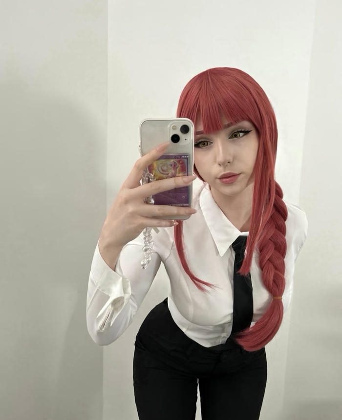 Makima cosplay xinh đẹp cực táo bạo