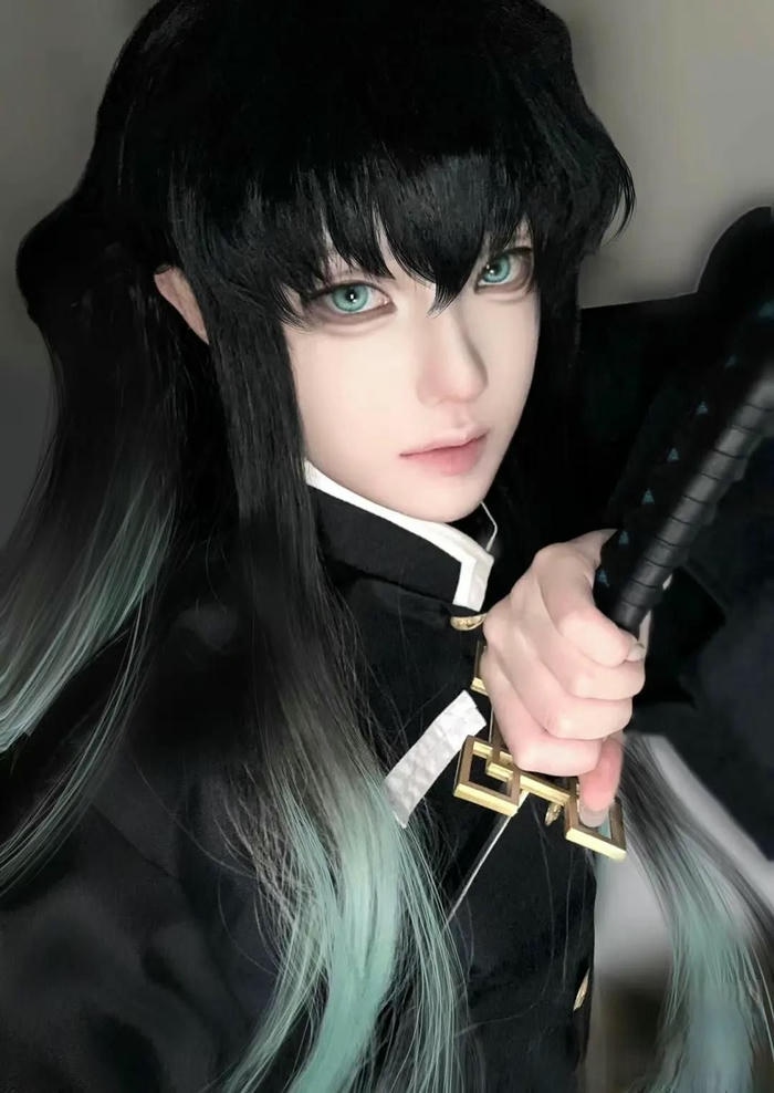Muichiro cosplay đường nét cực nổi bật