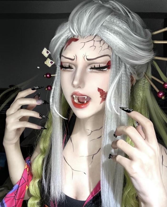 ảnh Daki cosplay cảm xúc mạnh