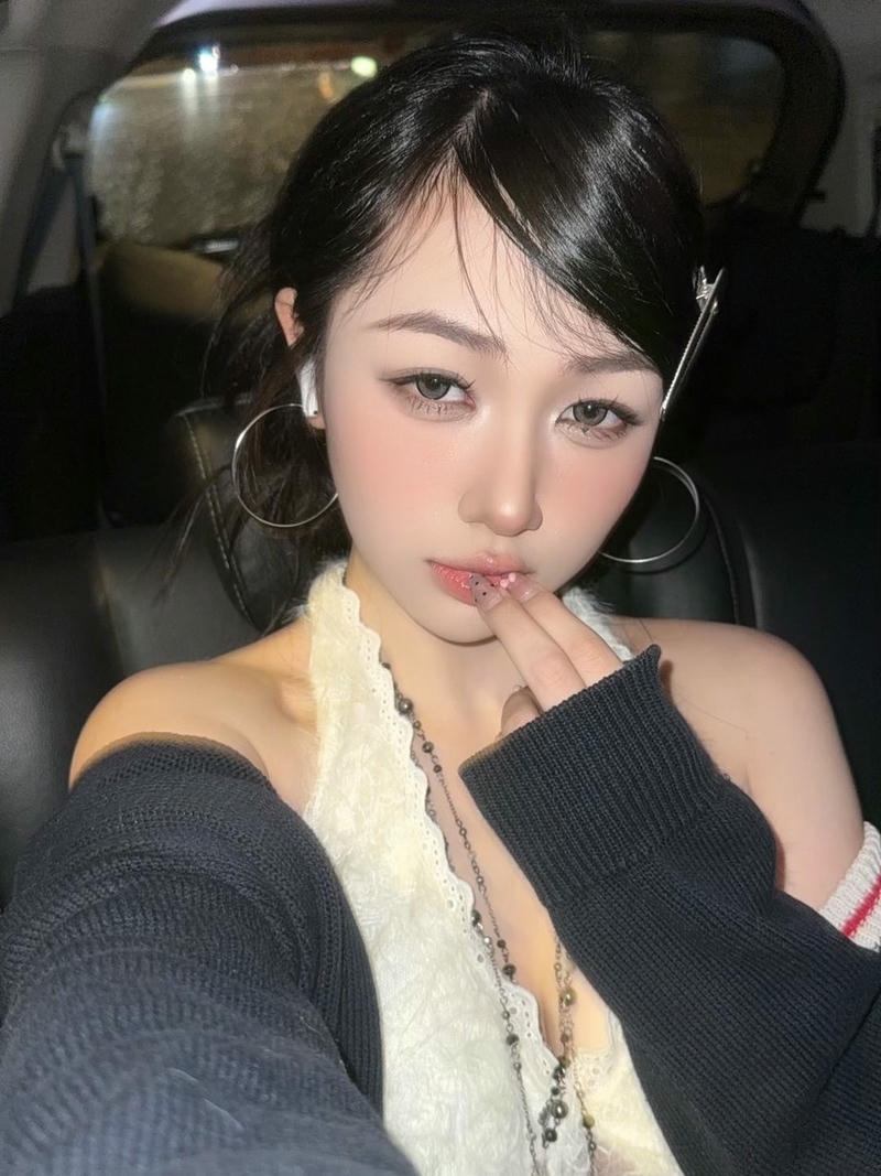 Trần Hà Linh ảnh tuyệt đẹp sắc nét nhất