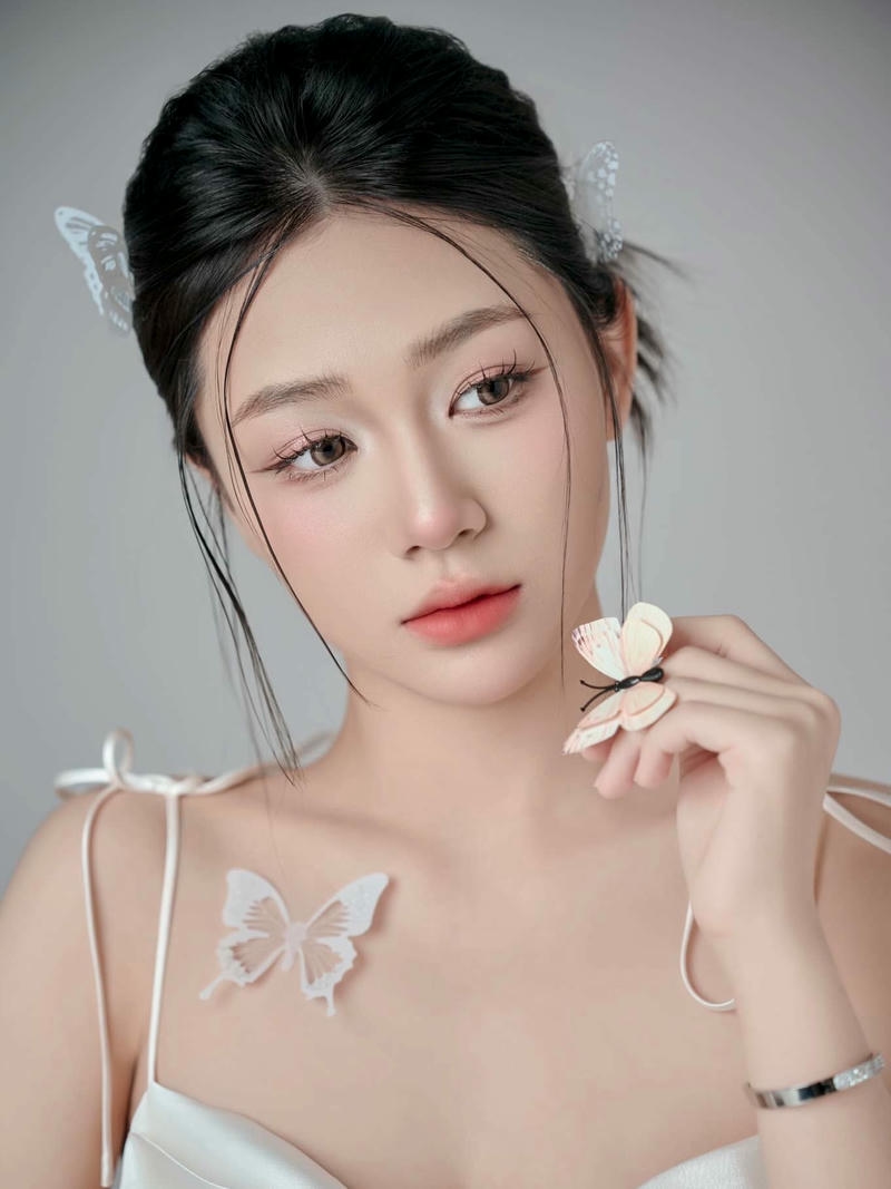 ảnh full HD Trần Hà Linh cực chất hôm nay