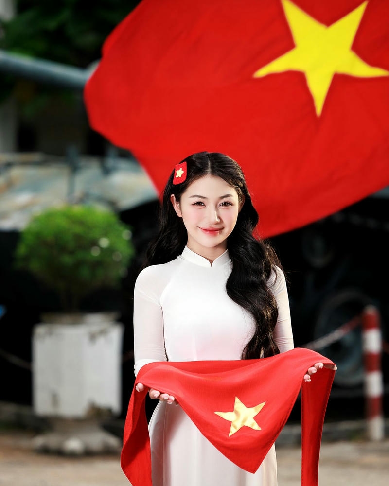 ảnh hot trend hình Trần Hà Linh full HD